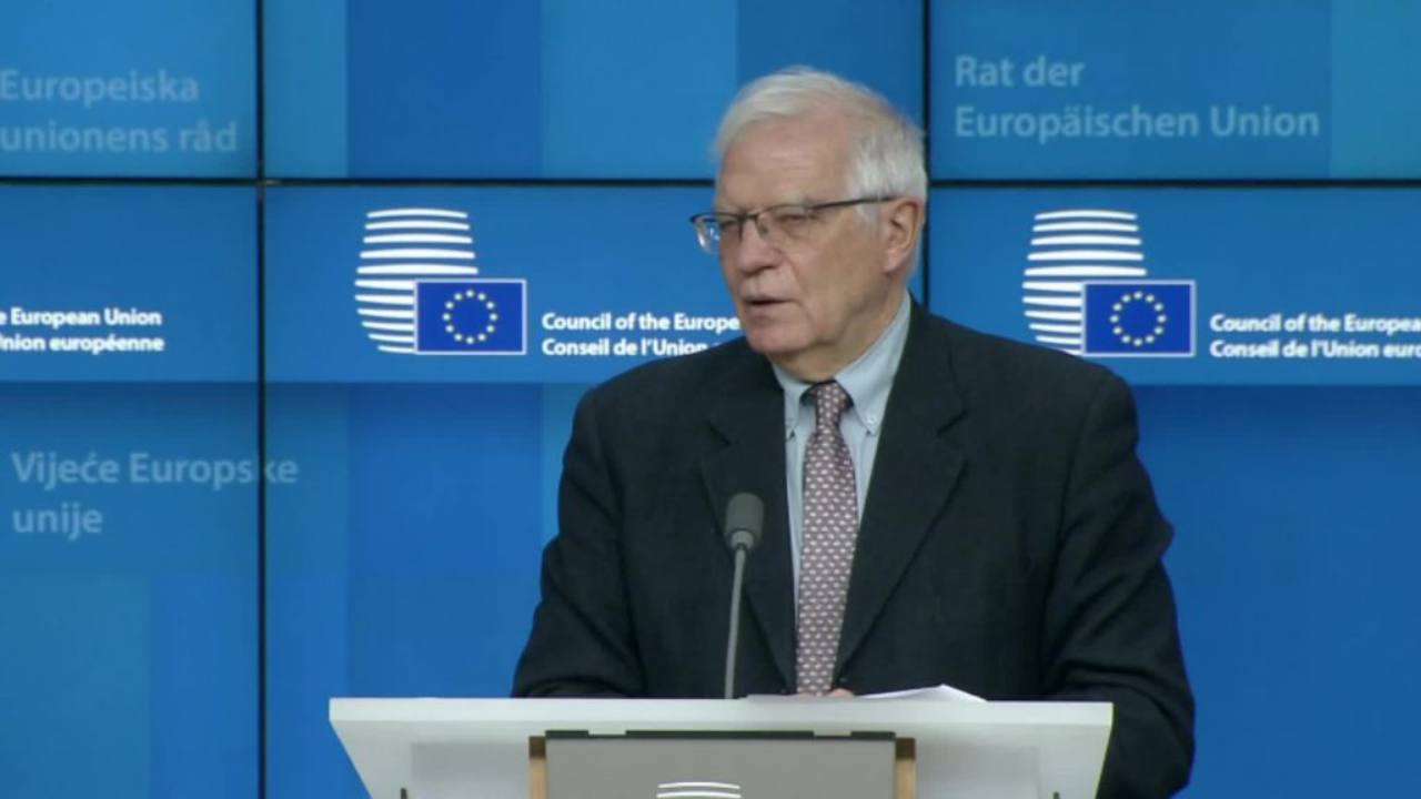 Josep Borrell dopo il Consiglio straordinario sulla Difesa a Bruxelles