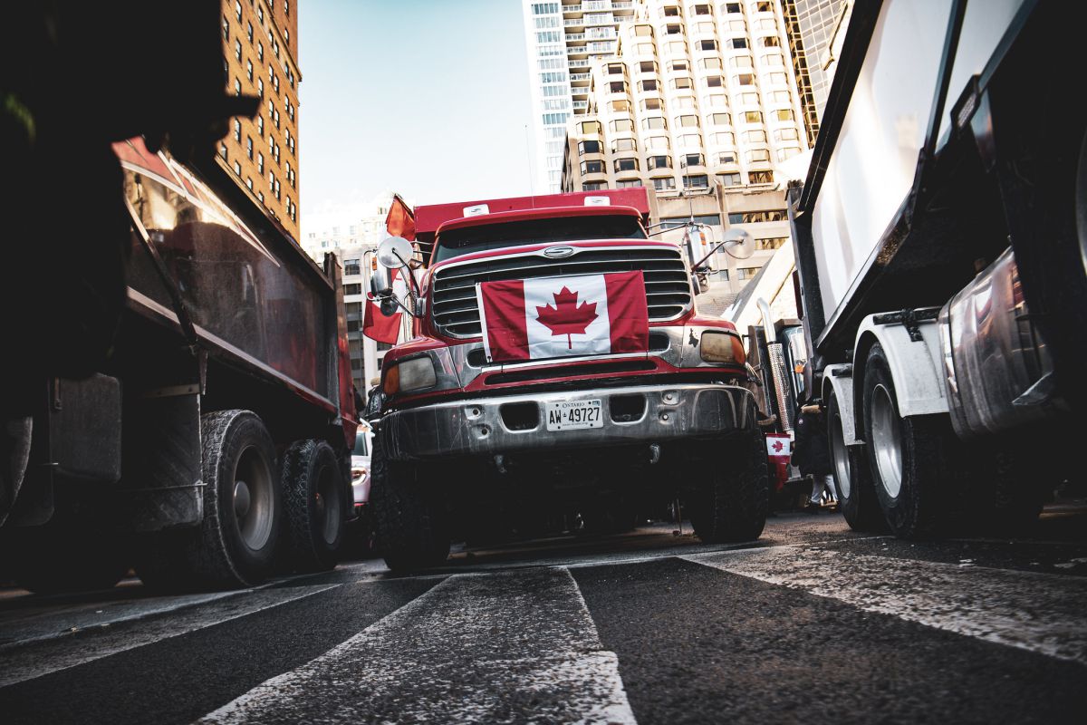 la protesta dei camionisti diventa globale