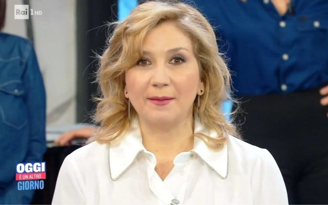 Serena Bortone presenta Oggi è un altro giorno