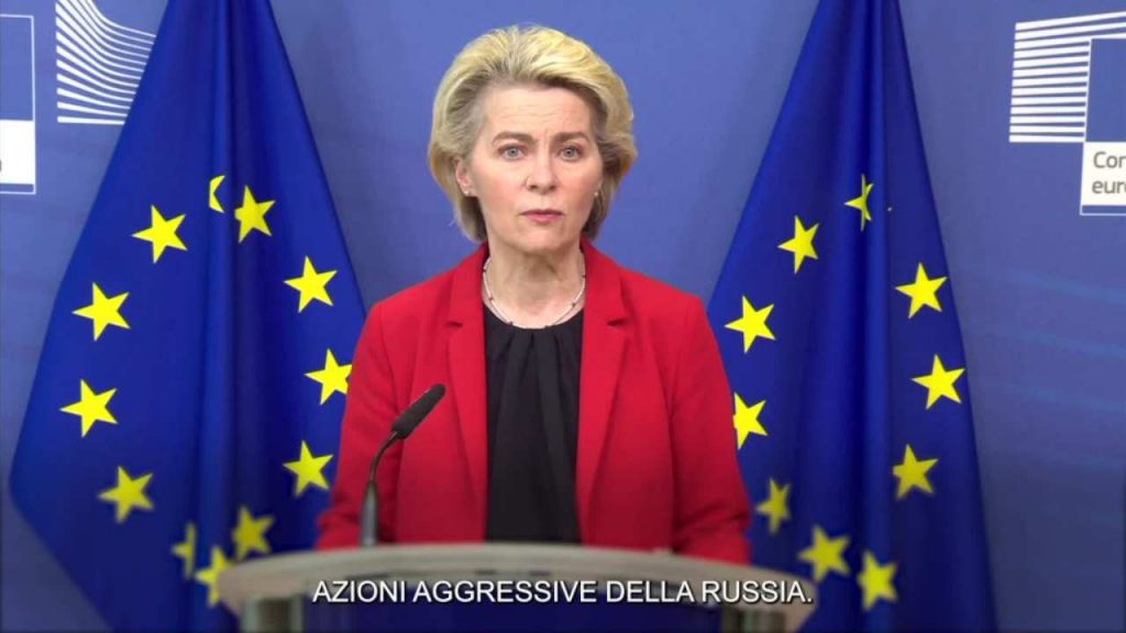 Ucraina, Von der Leyen da Bruxelles annuncia "misure senza precedenti" verso la Russia