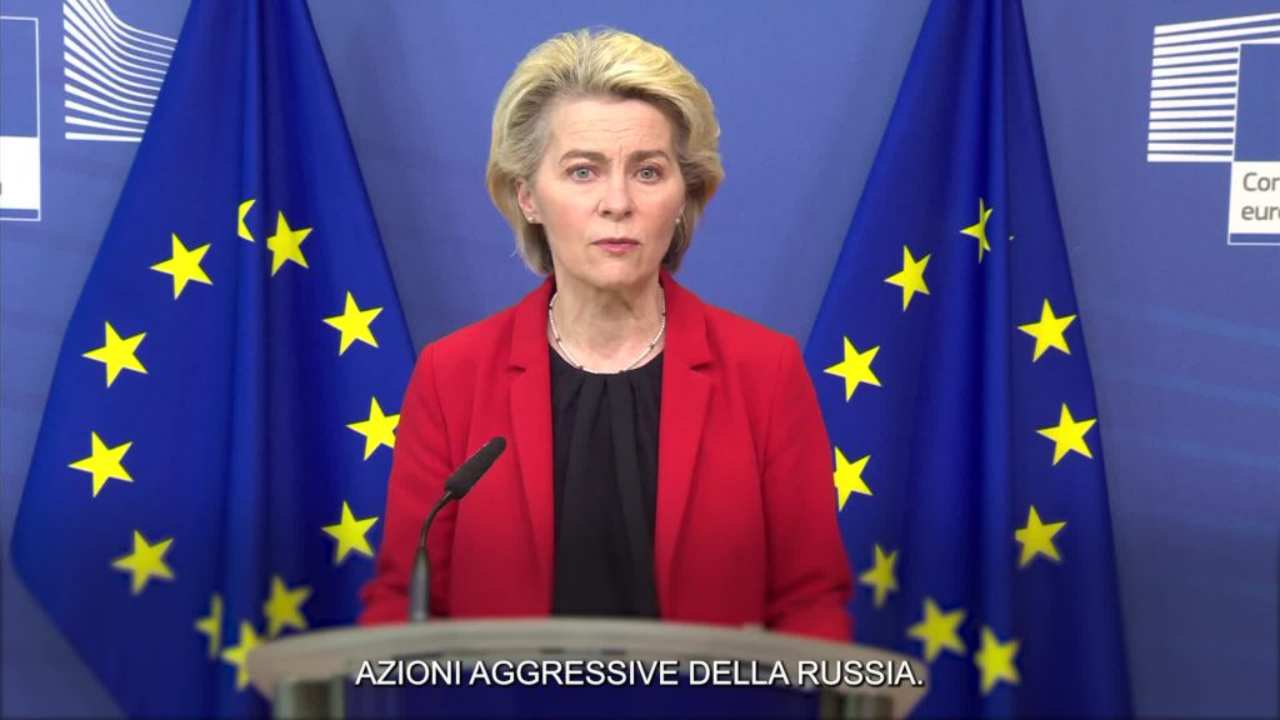 Ucraina, Von der Leyen da Bruxelles annuncia "misure senza precedenti" verso la Russia