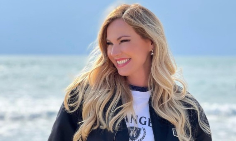 Federica Panicucci al mare