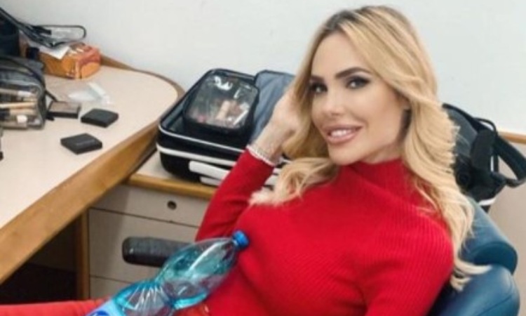 Ilary Blasi in super forma 