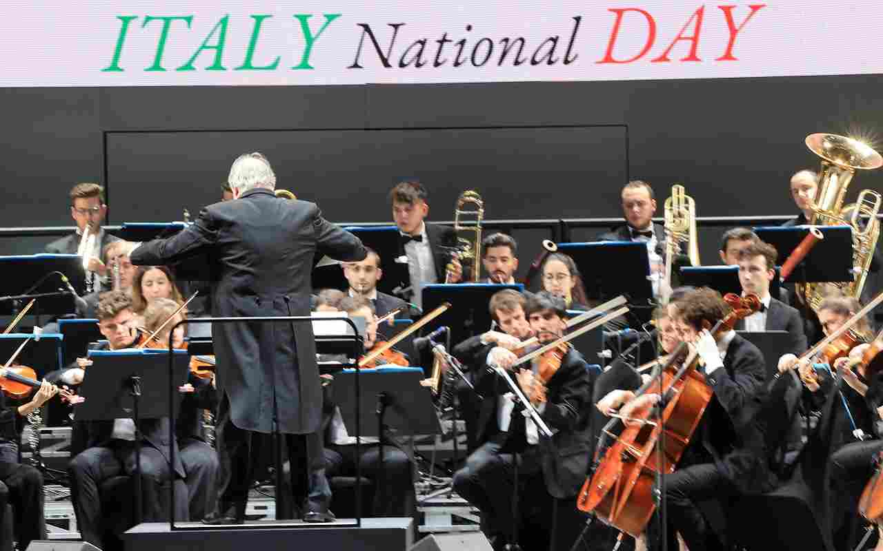 Un'esibizione in occasione della giornata nazionale dell'Italia