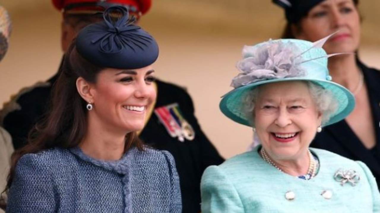 La Regina Elisabetta e Kate Middleton