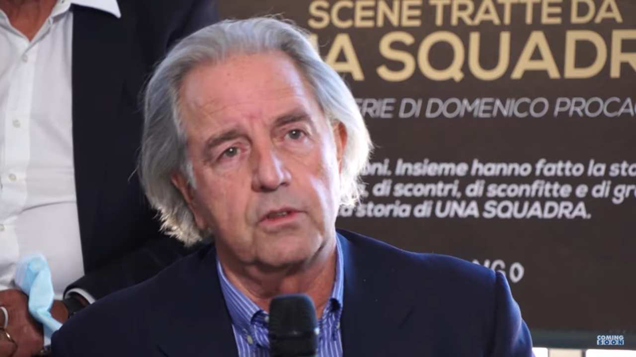 Paolo Bertolucci è una leggenda del tennis italiano, primo atleta del nostro Paese a vincere tre tornei nella stessa stagione. Stella azzurra nella Coppa Davis tra il 1976 e il 1980, ne fu anche capitano nel periodo 1997-2000