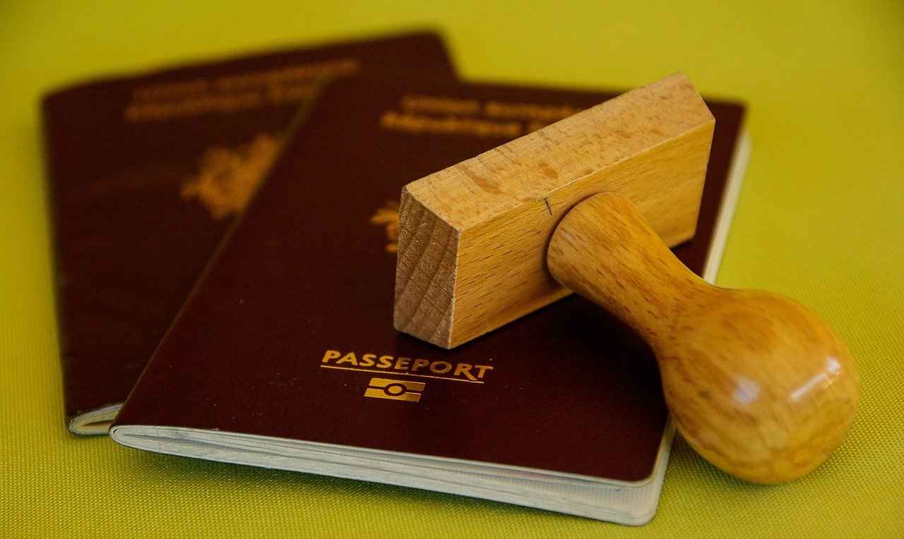 I passaporti d'oro sono concessi da alcuni Paesi dell'Ue