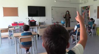Docenti No Vax a scuola, polemica dei presidi | Ecco cosa rischia di succedere