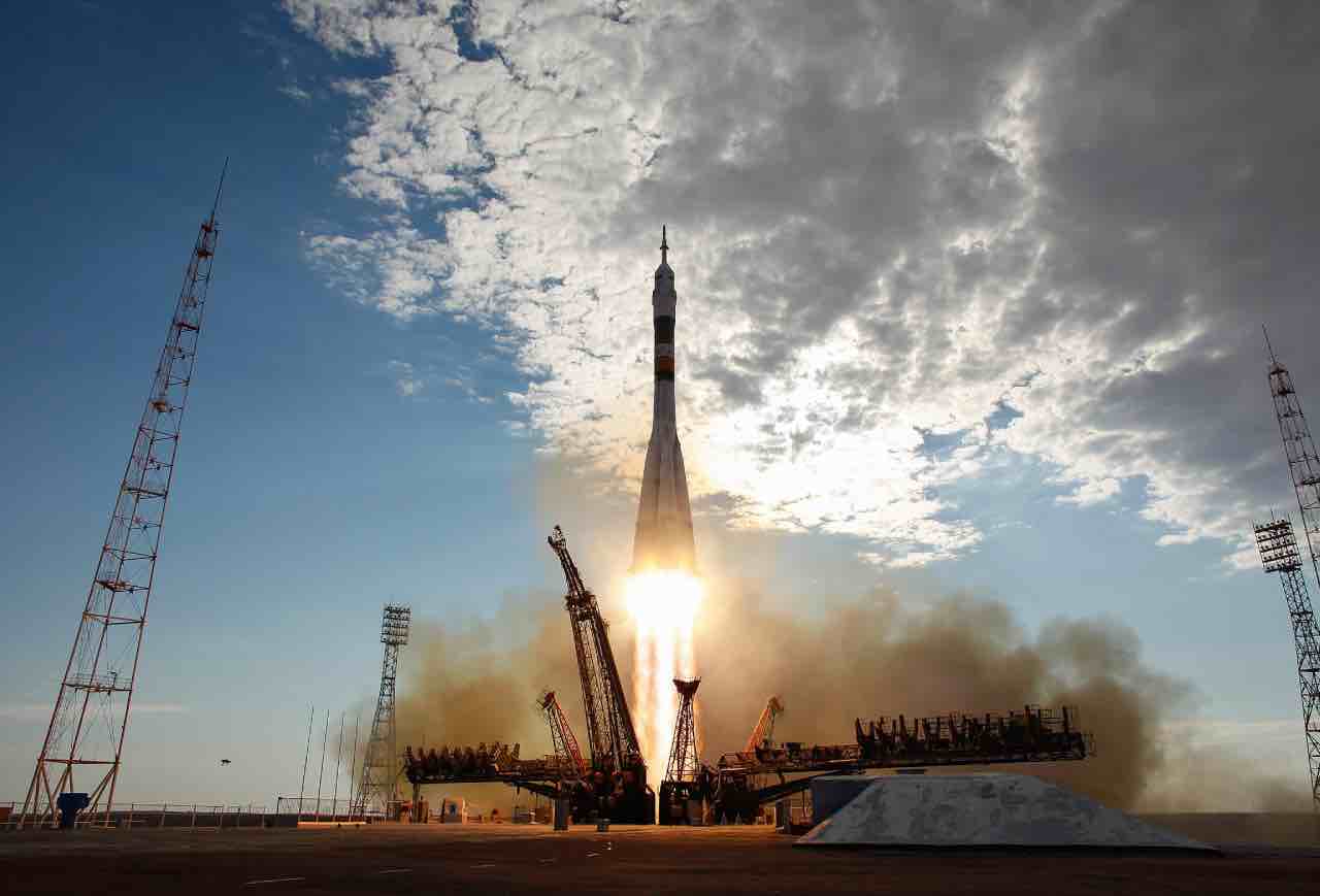 Lancio Soyuz Baikonur OneWeb sanzioni guerra Ucraina