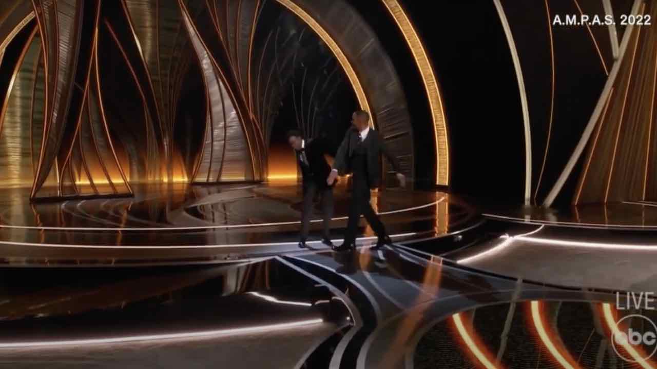 Will Smith schiaffo Chris Rock Oscar 2022