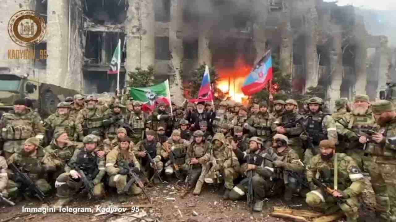 Soldati della Russia a Mariupol