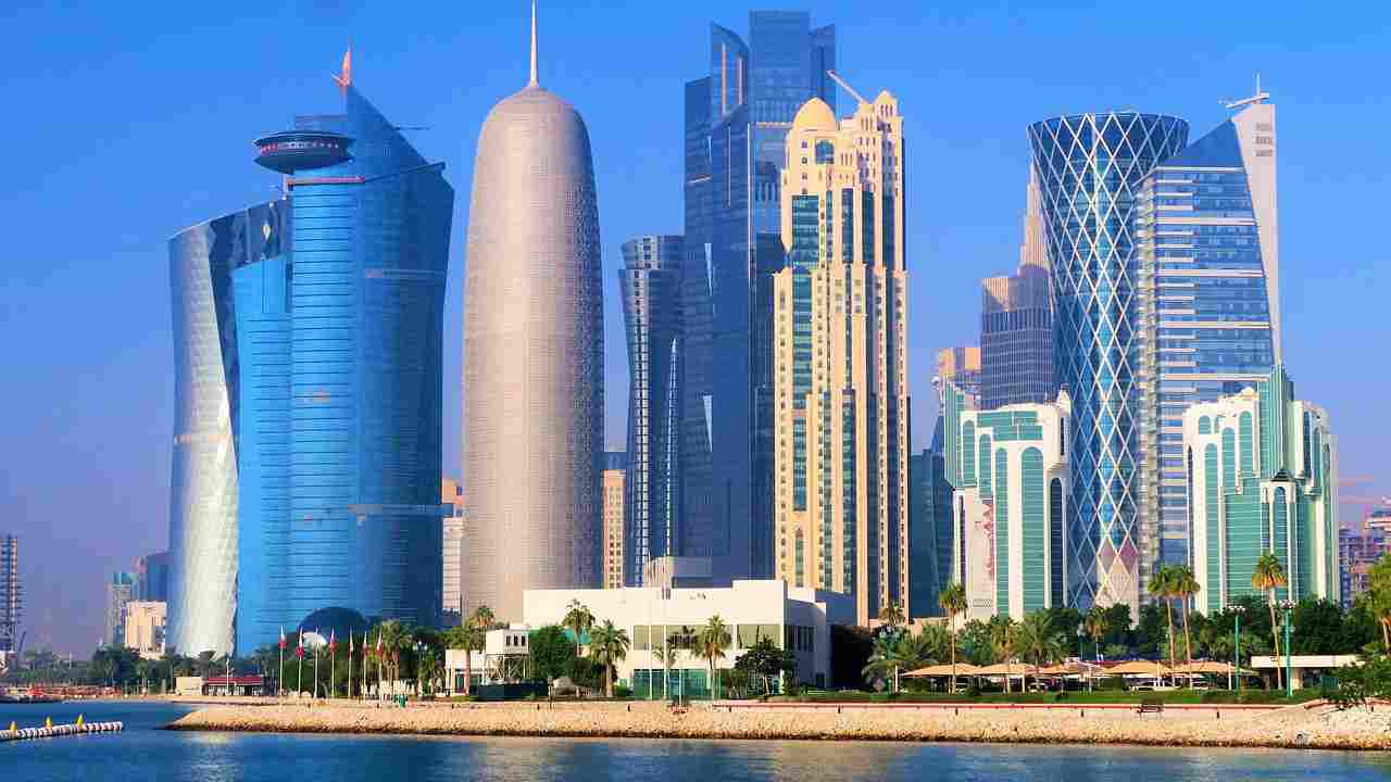 Lo skyline di Doha, capitale del Qatar