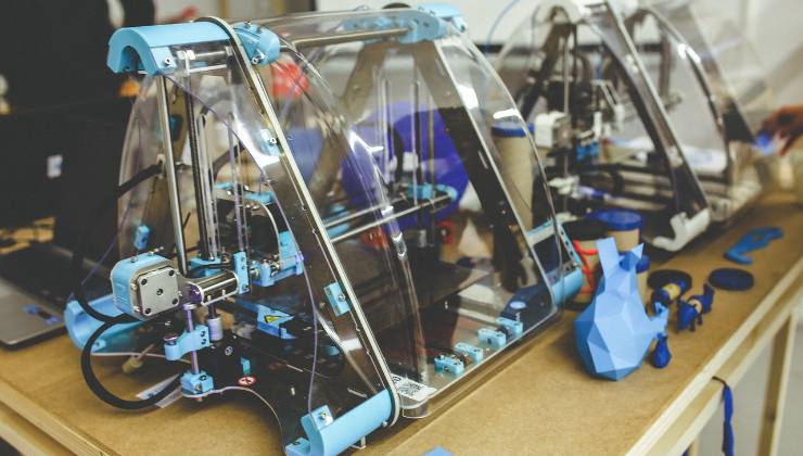 Una stampante 3D vista da vicino