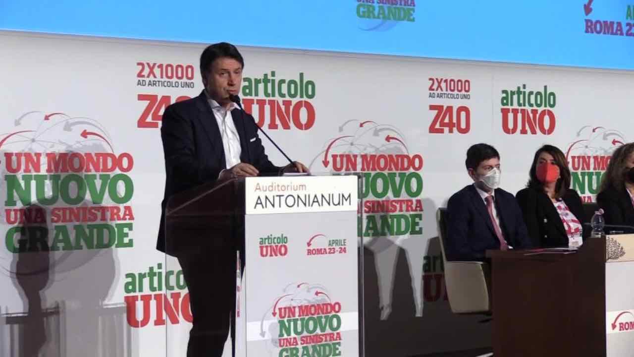 Giuseppe Conte congresso Articolo Uno