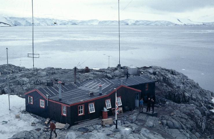 Port Lockroy lavoro pinguini