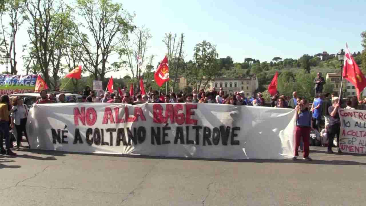 Presidio contro la base militare a Coltano: "190 milioni sottratti alle spese sociali"