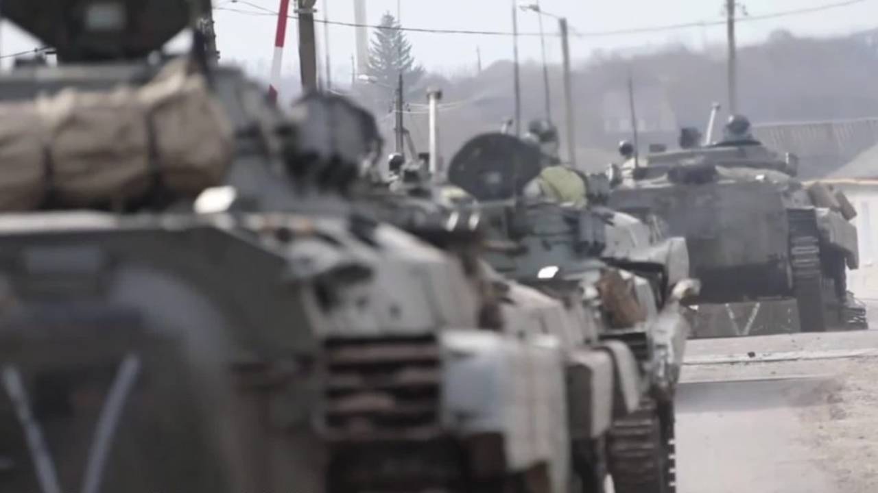 Ucraina, una colonna di tank russi nell'Oblast' di Kharkiv