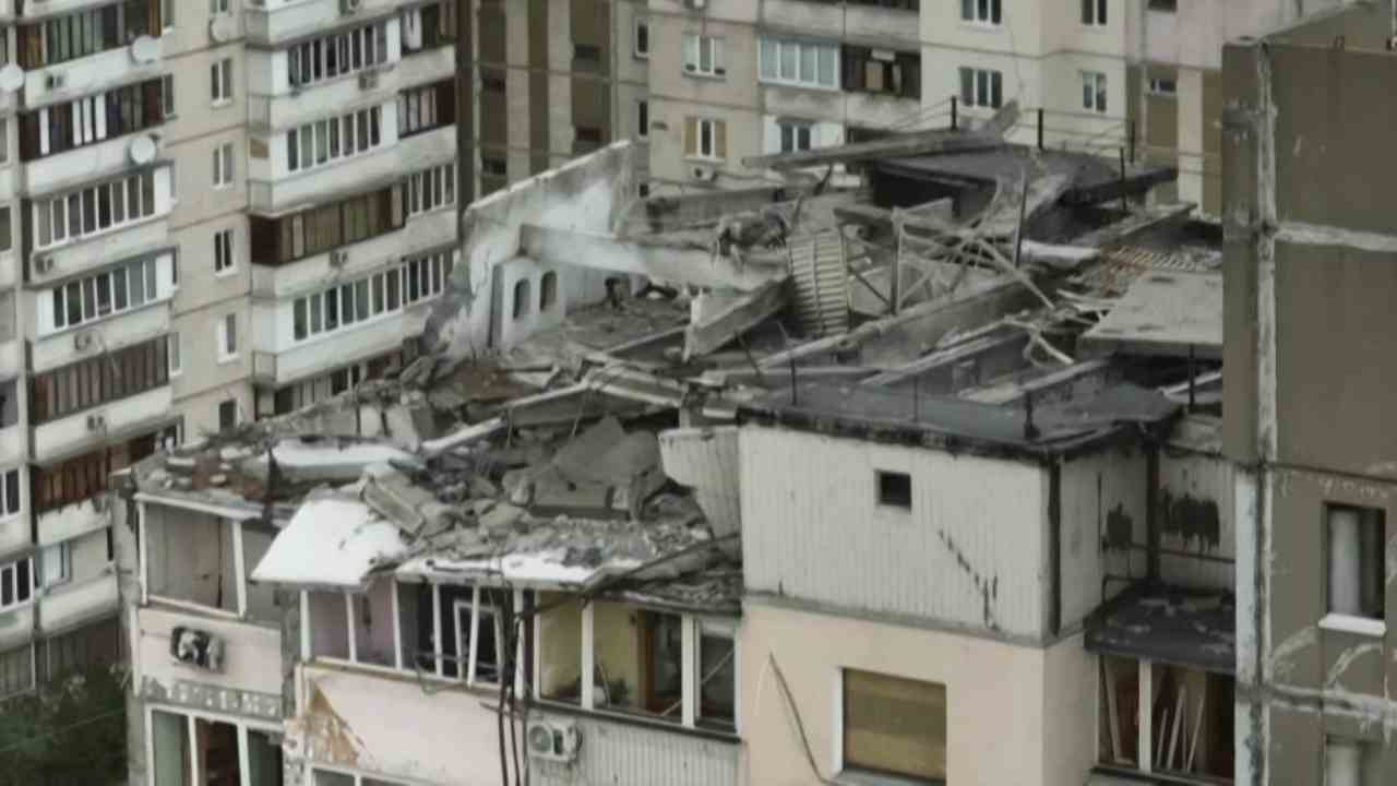 Ucraina, la capitale Kiev distrutta dai bombardamenti