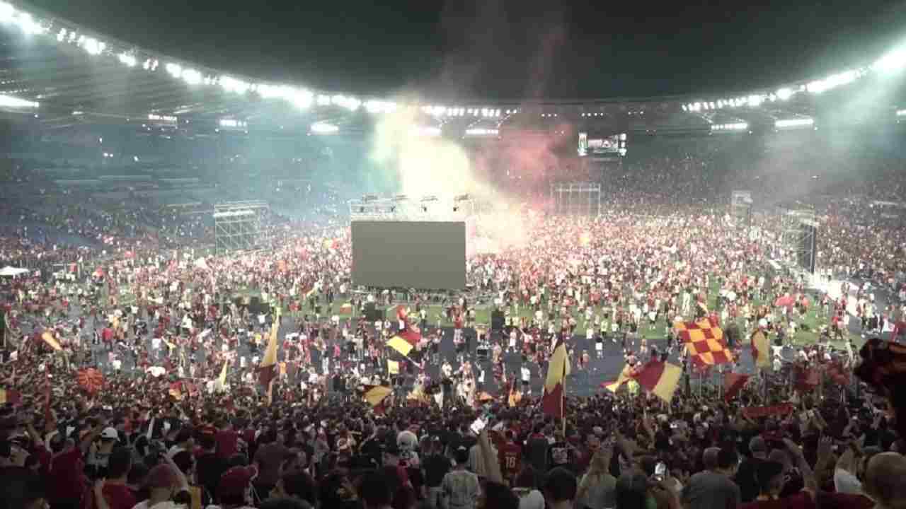 I festeggiamenti per la vittoria della Roma