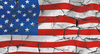 Usa, tragedia di Uvalde spacca il Paese | “Basta armi”, “No, diamole ai maestri”