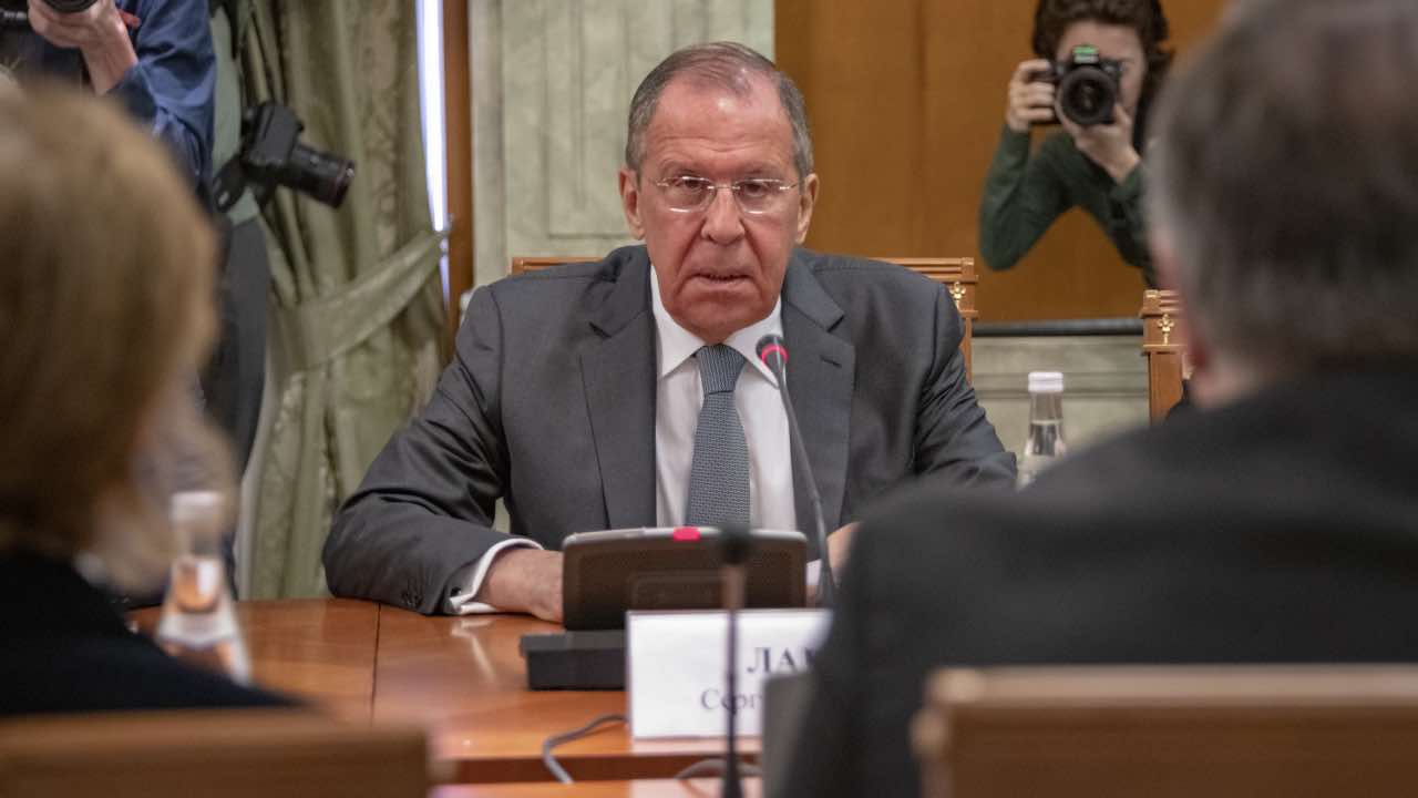 Sergei Lavrov Zelensky ebreo come Hitler