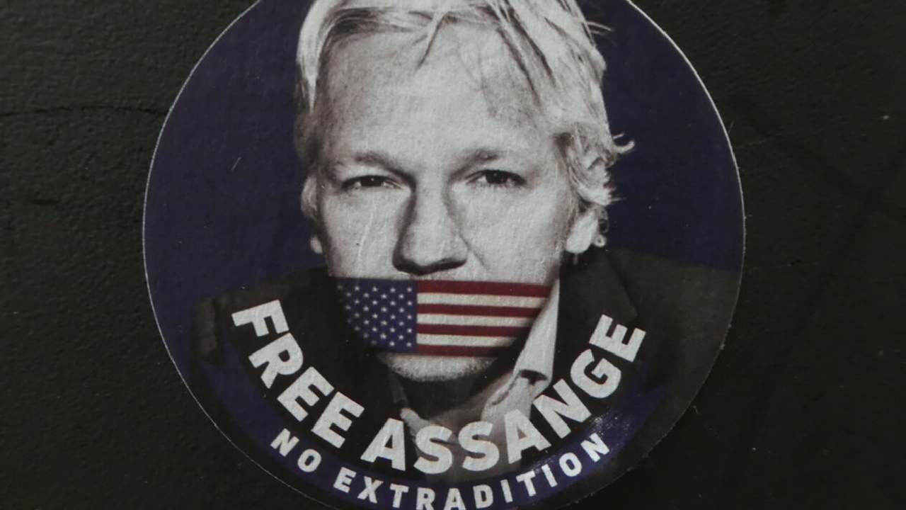 Julian Assange, giornalista australiano