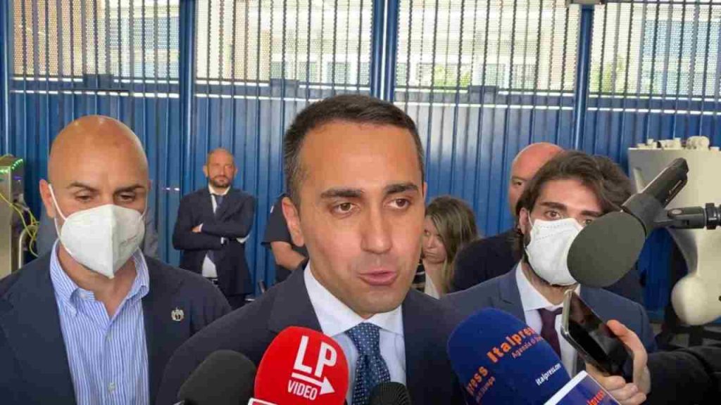 Russia, Di Maio parla del legame con il Cdx