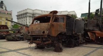 Ucraina, è allarme Lugansk: “Russia lo vuole entro domenica” | Appello Zelensky