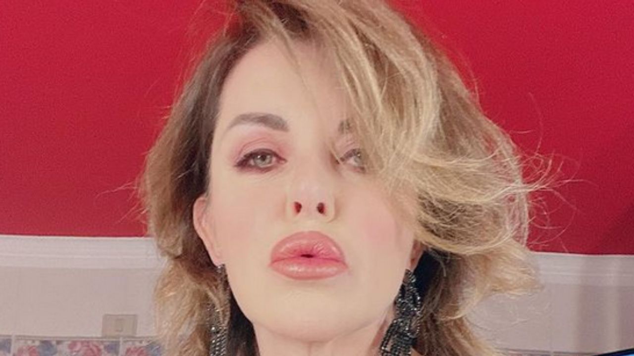 Alba Parietti scoperta cancro