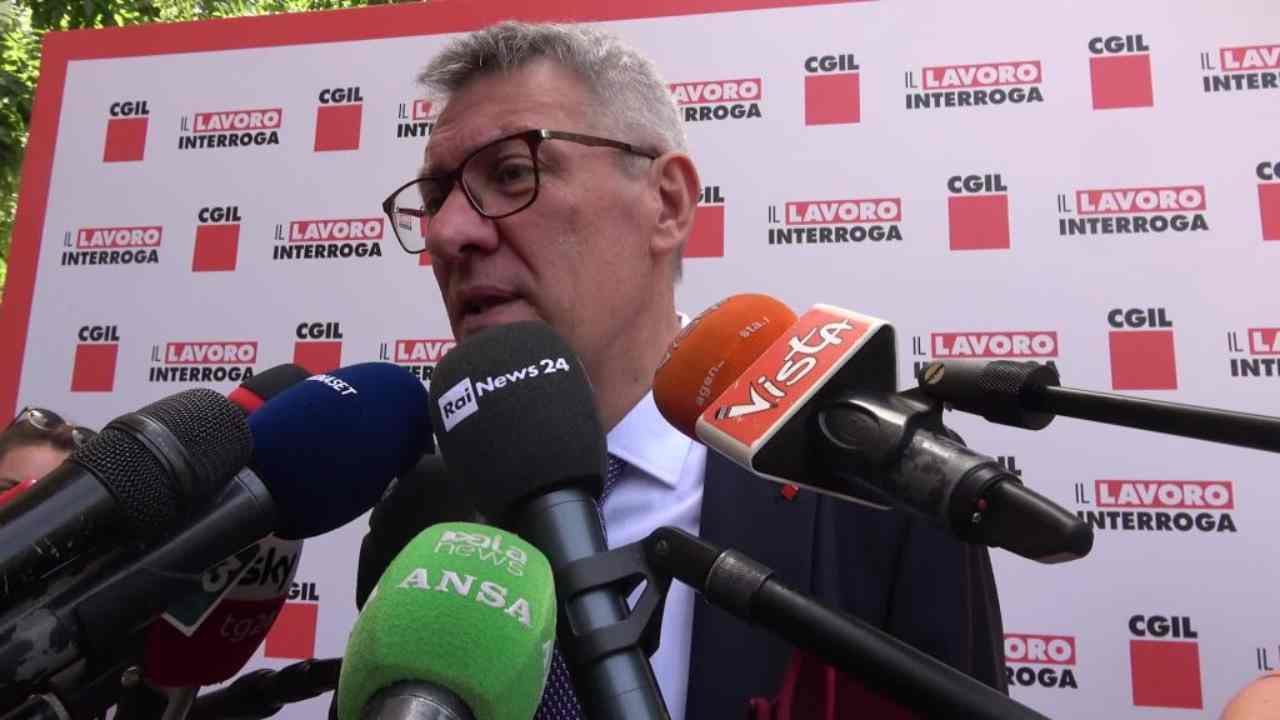 Salario minimo, Landini: "E' ora di riforme strutturali, la gente non ce la fa"