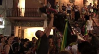 Palio di Siena, polemiche per la telecronaca di Pardo: “Scandaloso”
