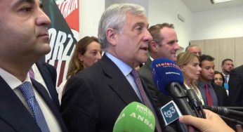 Centrodestra tra il futuro di Berlusconi e le ironie su Calenda: “Non è magnete”