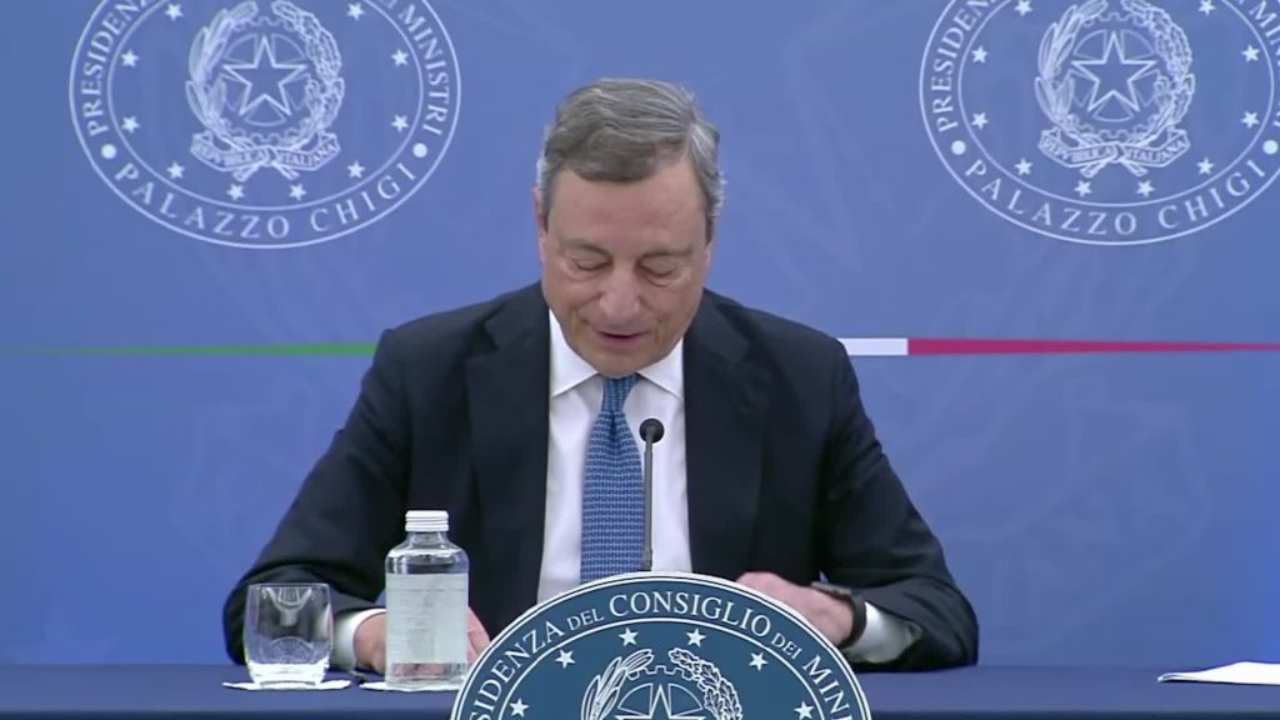 Mario Draghi, dimissionario presidente del Consiglio
