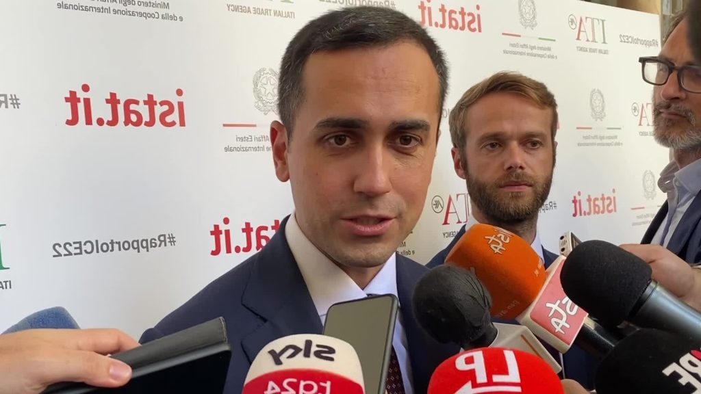 Elezioni, Di Maio: "Con Salvini e Meloni a rischio coesione sociale"