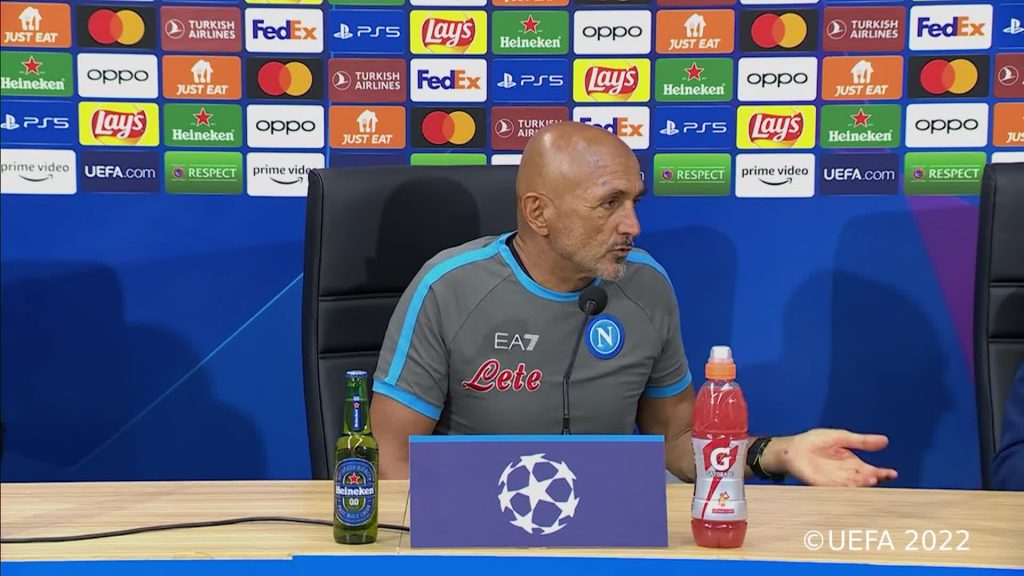 Napoli schianta Liverpool in Champions, tifosi: "Una partita così mancava dai tempi di Sarri"