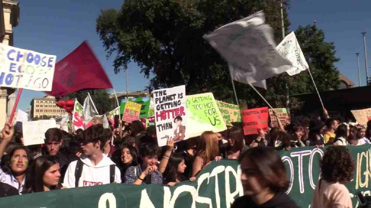 Fridays For Future, gli attivisti tornano nelle città italiane