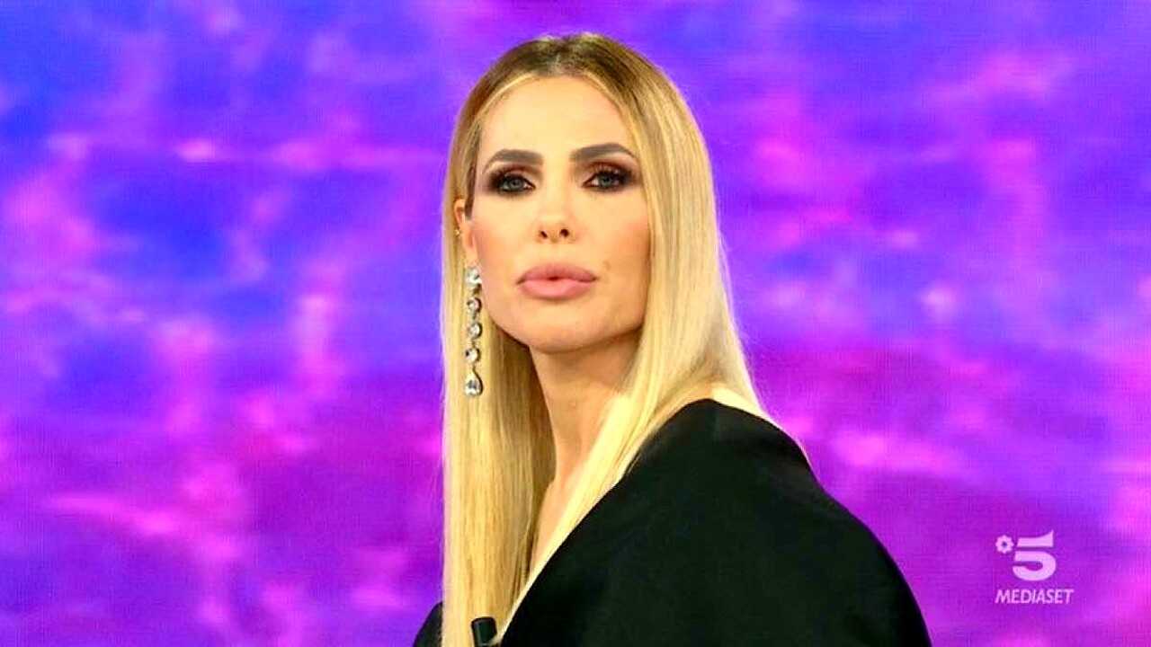 Ilary Blasi Tv