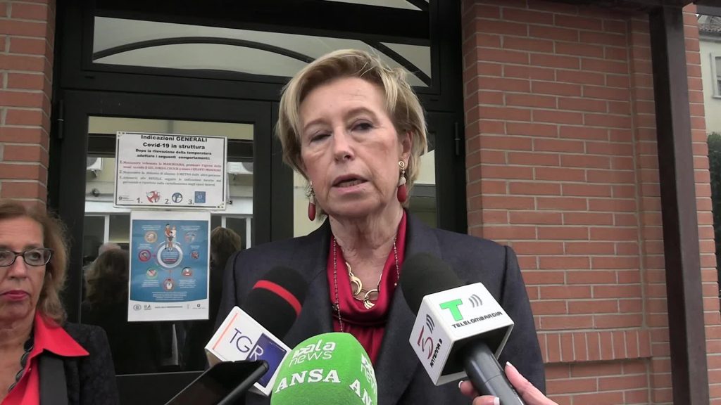 Covid, Moratti: "Chiesta al ministero quinta dose per fragili in Rsa"