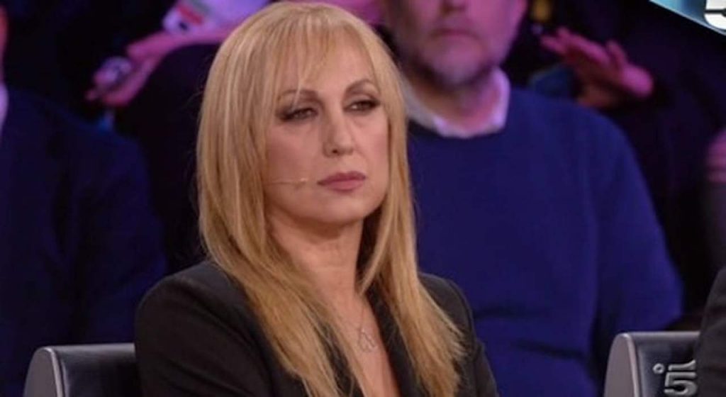 Alessandra Celentano Et Ritocco Denti Dove Vive Ex Marito Malattia 