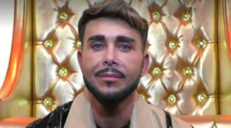 Giacomo-Urtis-gfvip confessionale