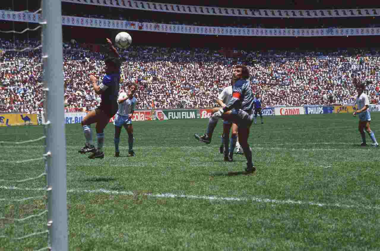 Maradona's hand for D1OS