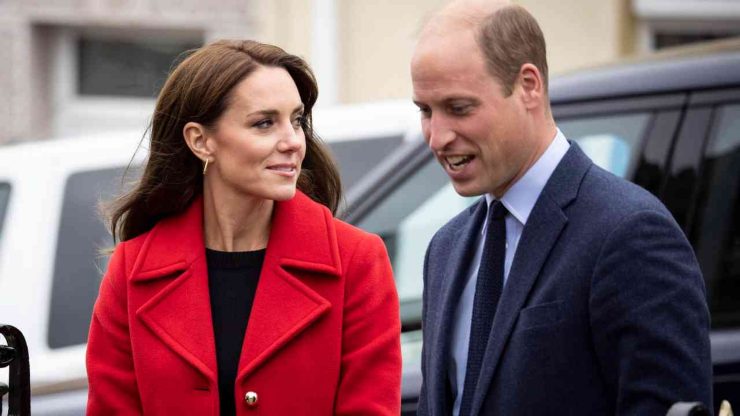 kate middleton cappotto rosso