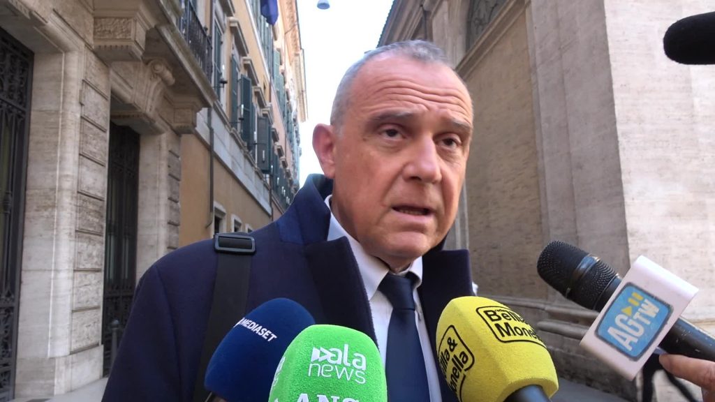 Decreto rave, Licheri: "Ponti d'oro a corruttori e muscoletti per chi non crea allarme"