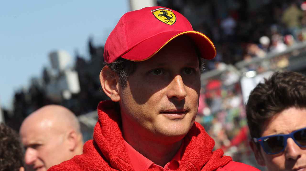Elkann riflette