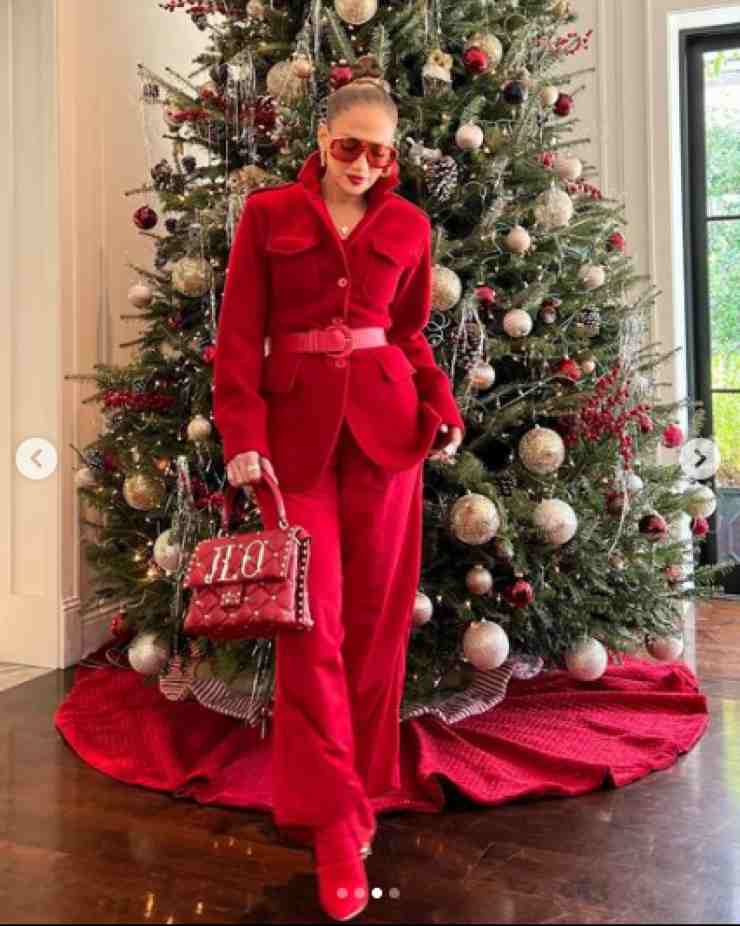 JENNIFER LOPEZ LOOK NATALIZIO