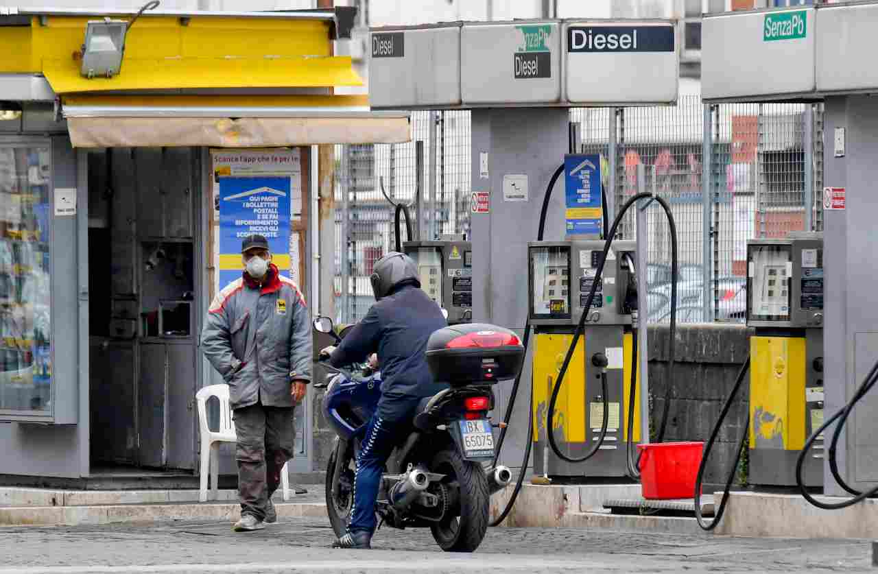 Aumento prezzo benzina