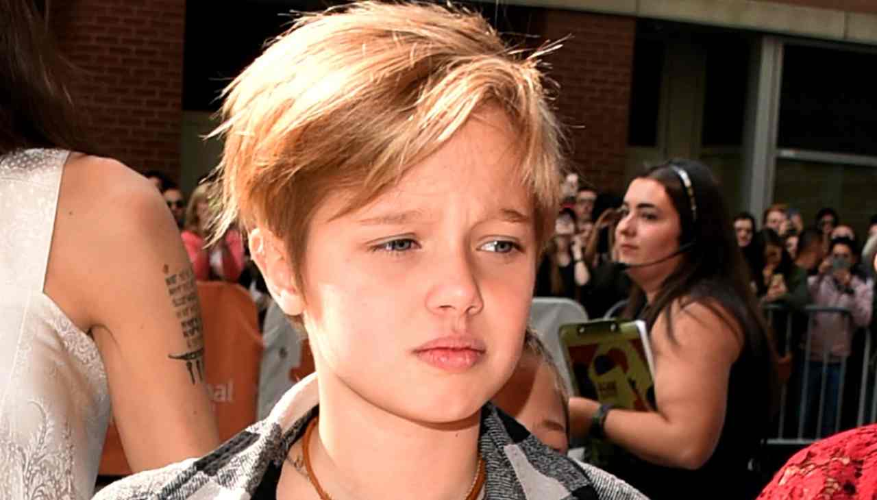 Brad Pitt and Angelina Jolie, today daughter Shiloh is a photocopy of her mother: beautiful, how she became 4 Shiloh Jolie Pitt as a child