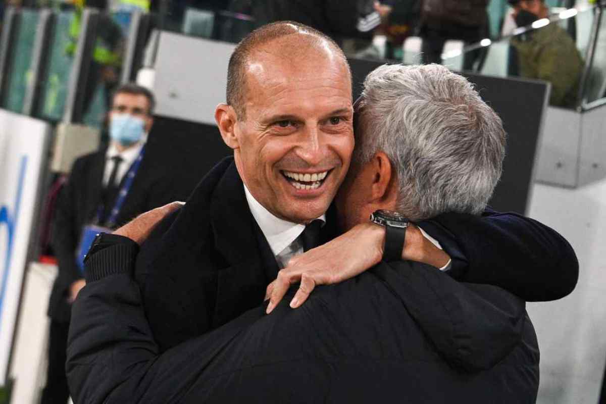 Allegri abbraccia Mourinho