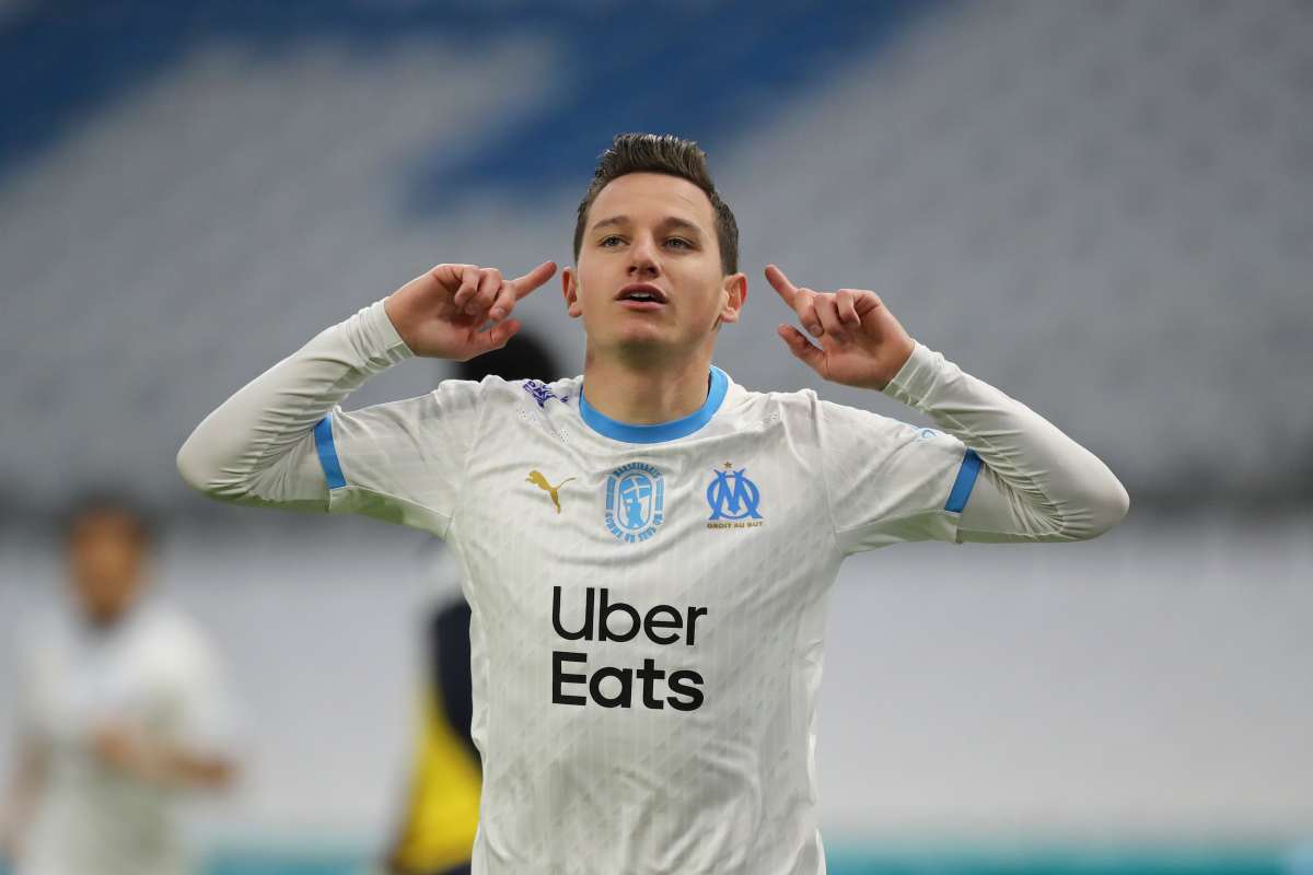 Thauvin esulta dopo il gol
