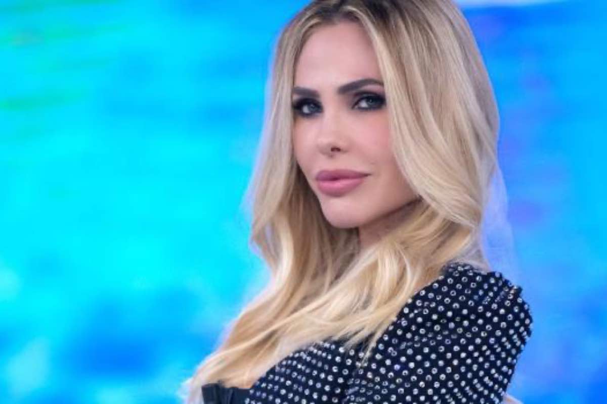Ilary Blasi sexy